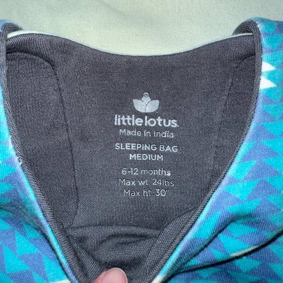 Bundle of two 6-12mo Sleeping Bags - Picture 3 of 4